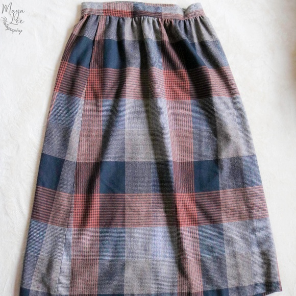 Vintage Dresses & Skirts - Vintage Plaid Skirt
